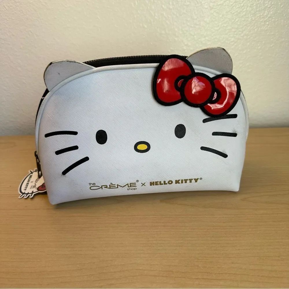 The Creme Shop X Hello Kitty White Makeup Bag 10x6x4 Flaw